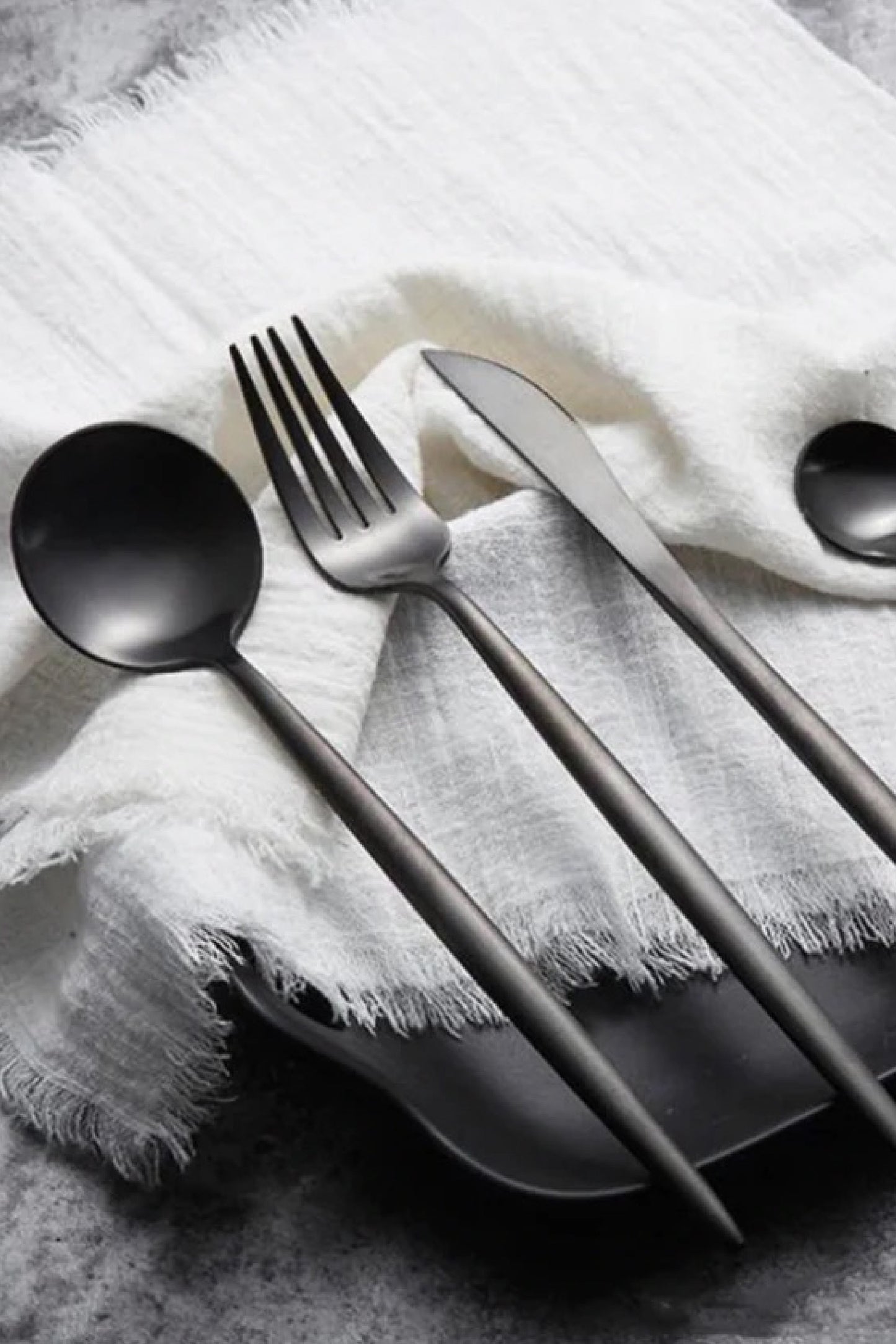 Set de Cubiertos Maat Negro